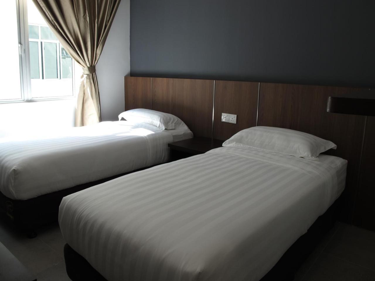 Hotel Sukaramai Kampung Gurun Exterior photo